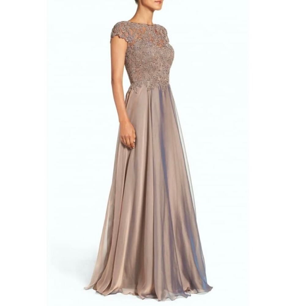 La Femme Maxi Gown Women's 6 Cocoa Lace Satin A-Line Bateau Neck Cap Sleeves